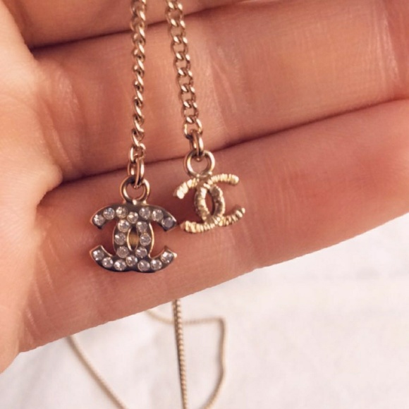 Authentic Chanel Necklace - - Picture 4 of 6